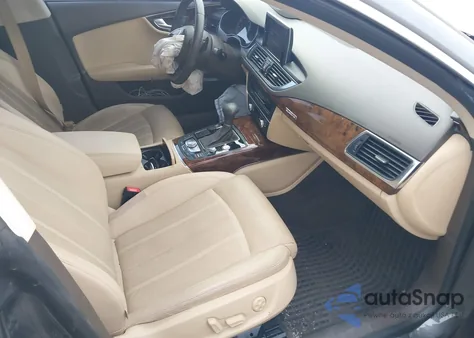 2015 Audi A7 3.0T Premium Plus z USA, uszkodzony, nr VIN WAU2GAFC2FN030704